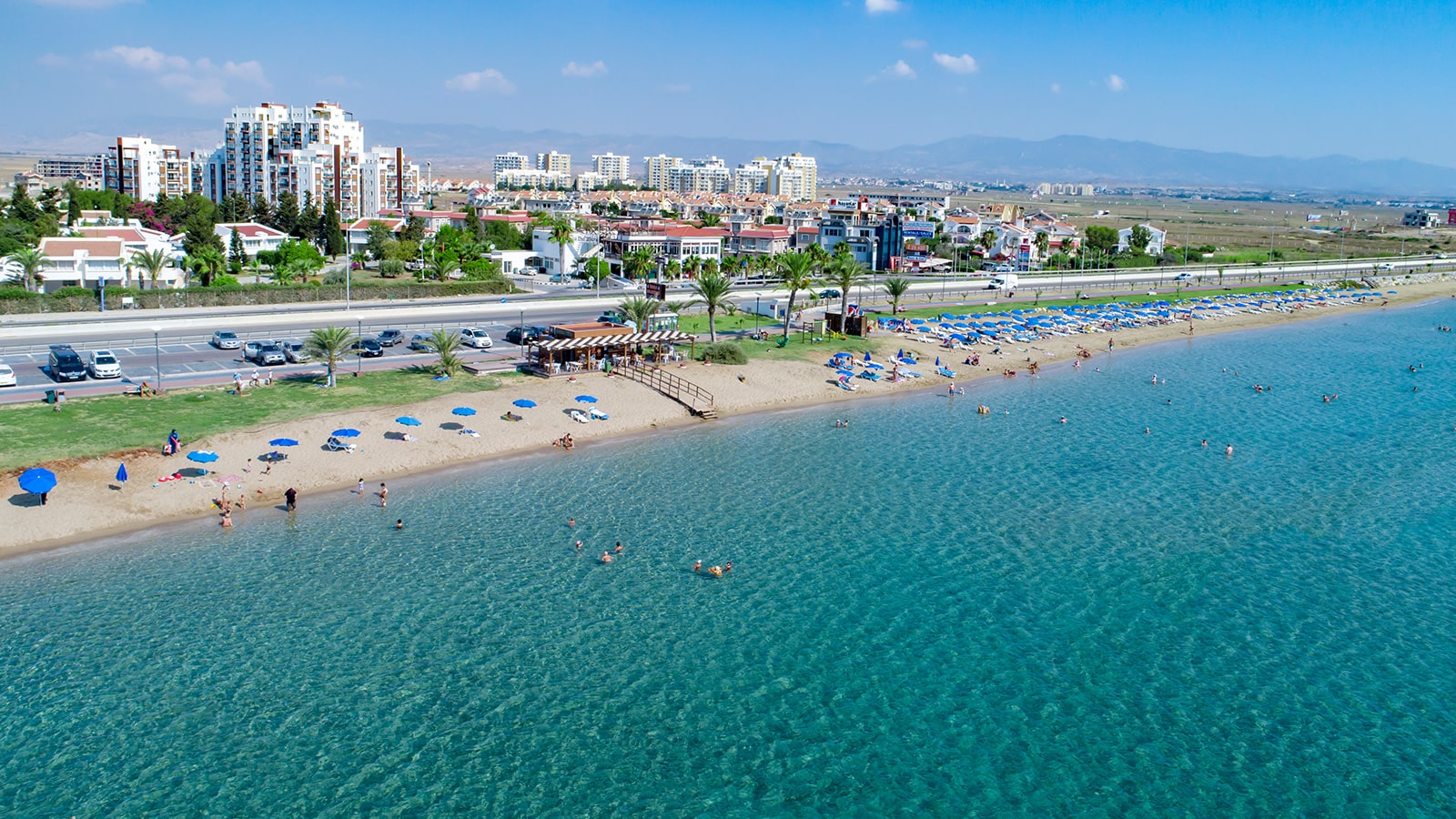 Kompletní průvodce po Long Beach na Kypru: co vidět, kde se ubytovat a kde koupit nemovitost