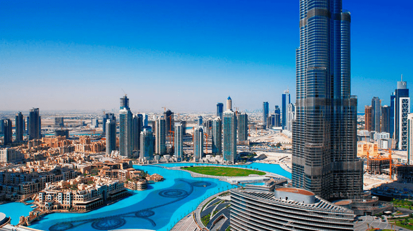 ضريبة القيمة المضافة في الإمارات العربية المتحدة: دليل تفصيلي للمشغلين ورواد الأعمال